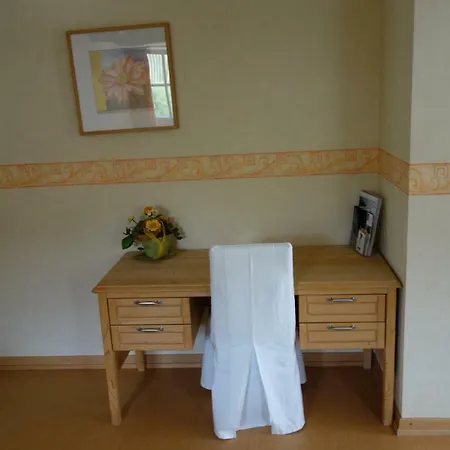 Ferienhaus Zur Alten Burg Loesenich Apartamento Lösnich