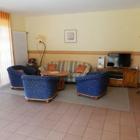 Apartamento Ferienhaus Zur Alten Burg Loesenich Lösnich